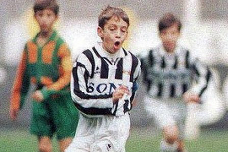 Claudio Marchisio con la 'Juve' desde los siete años. Foto: @ClaMarchisio8
